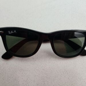Ray-Ban Black Sunglasses
